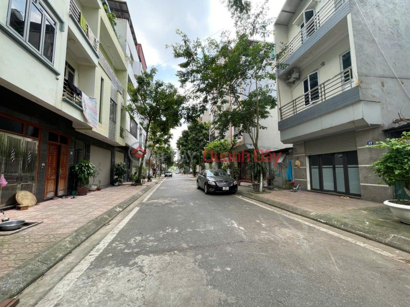 Extremely rare, Long Bien resettlement land for sale, cars can pass each other, sidewalk 4m, 40m, 5.85 billion | Vietnam, Sales đ 5.85 Billion