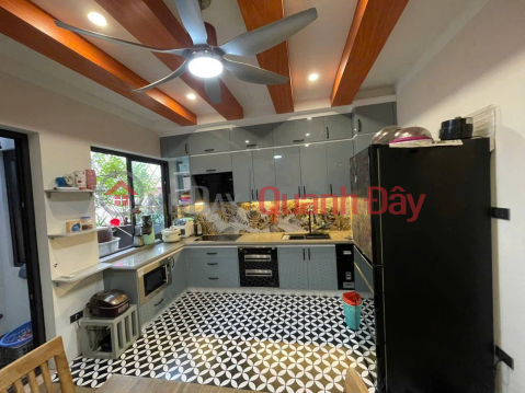 Urgent sale of a house on Trieu Viet Vuong street – 17m frontage – 7-story building with elevator – 70m2 – only 69.5 billion VND (negotiable) _0