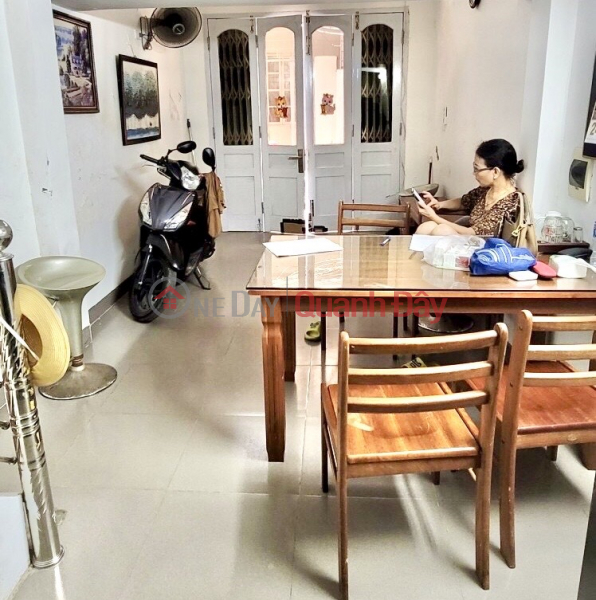 Property Search Vietnam | OneDay | Nhà ở Niêm yết bán, HIẾM. Chỉ hơn 2 tỷ có ngay nhà Ngọc Lâm, Long Biên. Ở ngay. Gần 30m2, 3PN. 0977 399 523