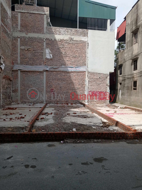 Land for sale in Duong Ha, corner lot, investment price 86m2 _0