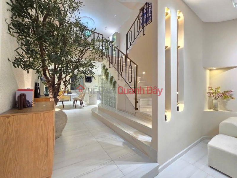 **House for sale in Pham Cu Luong, Ward 2, Tan Binh; (4x15.5) 3 floors Sales Listings