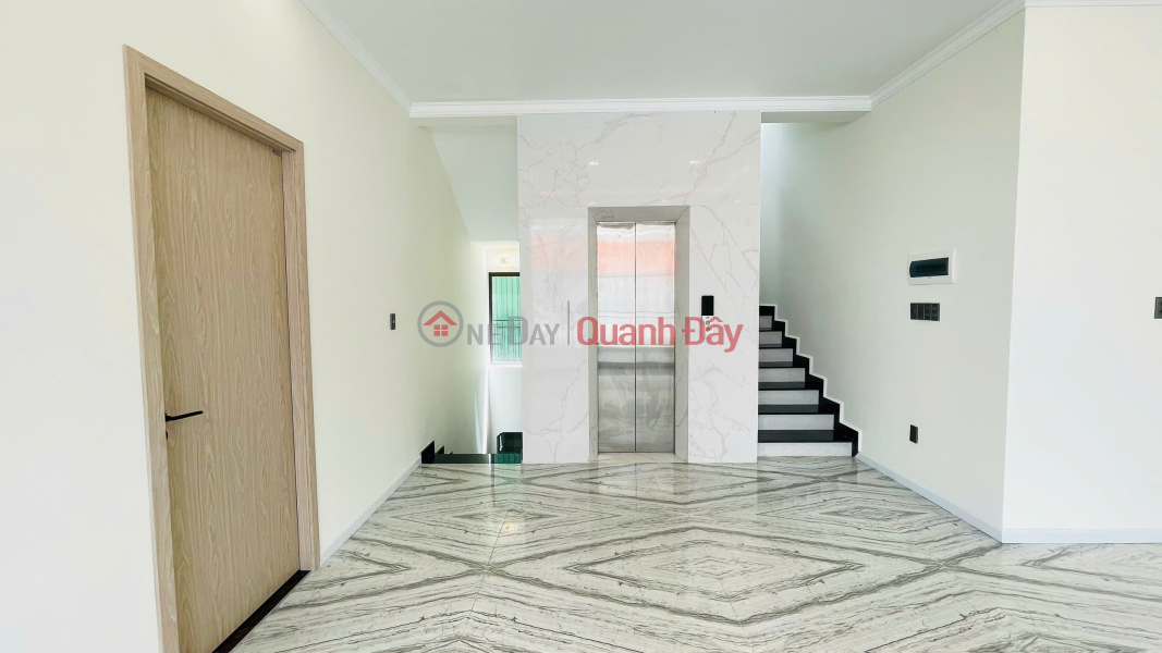 House for rent on Hung Vuong Street, Ward 9, Da Lat, price 60 million VND\\/month. Rental Listings