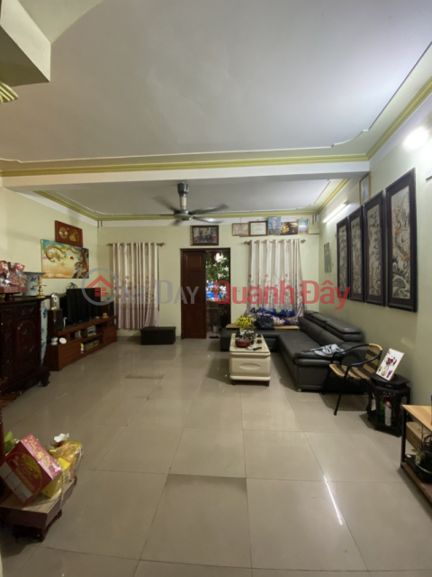 THACH BAN STREET FRONT HOUSE - WIDE FRONT - SIDEWALK - WIDE ROAD - BUSINESS _0