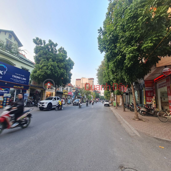 Resettlement in Trau Quy, Gia Lam, 35m2 350m2 facing the lake, the park is about to be inaugurated. Contact 0989894845 | Vietnam Sales | đ 7.8 Billion