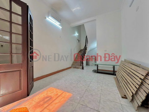 Cho thuê nhà ngõ 505 Trần Khát Chân, 3 tầng x 35m2, 2 ngủ, 9 Triệu ở gia đình, KD online _0