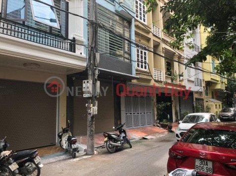 65m Front 5.5m Nhon 10 Billion Center of Cau Giay District. Corner Lot Car Parking Door Stop Day and Night. New House Residential Area _0