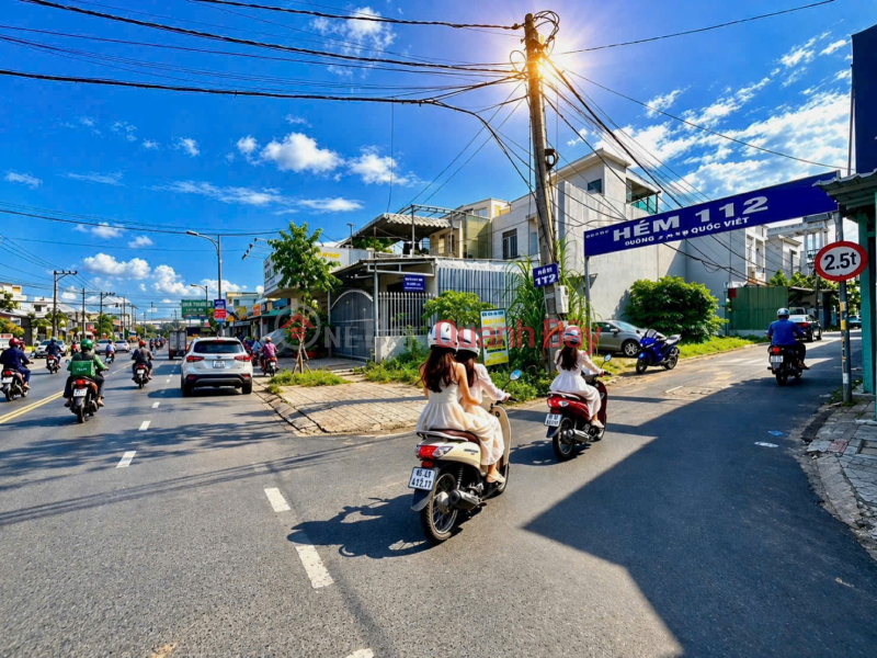 Bán nhà trệt lầu mới, trục chính hẻm 112 Hoàng Quốc Việt Niêm yết bán