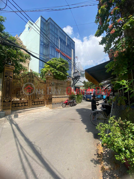 BÁN NHÀ QUẬN TÂN PHÚ, GẦN KÊNH TÂN HOÁ, 30M2, HẺM XE HƠI, NHỈNH 4 TỶ, Việt Nam Bán | đ 4,7 tỷ