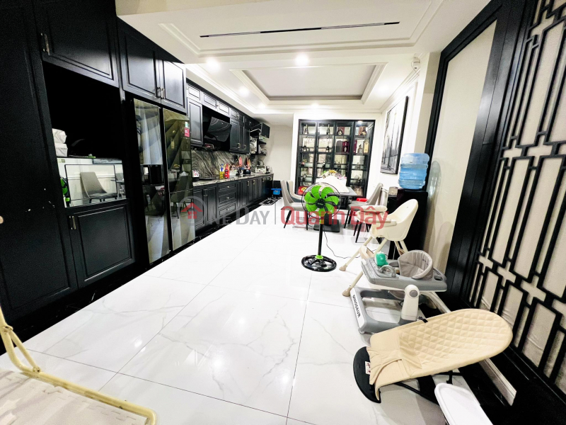 8 Billion VND for sale, beautiful 3-storey house, 4x15 Nguyen Trai, District 5, free luxury furniture Vietnam, Sales đ 11.5 Billion