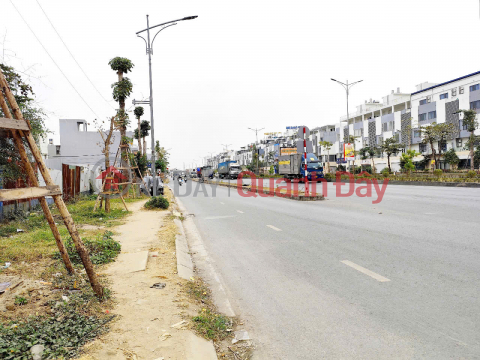 Land on the street front of Bui Vien - Vo Nguyen Giap intersection, 242m2, 14.5m wide, 5m sidewalk, Price 72 million\/m2, _0