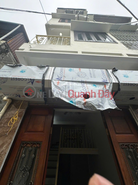 đ 5,9 tỷ, Bán nhà phố Khâm Thiên - Đống Đa, 23m2*5 tầng, lô góc - gần phố - CHỈ 5,9 TỶ