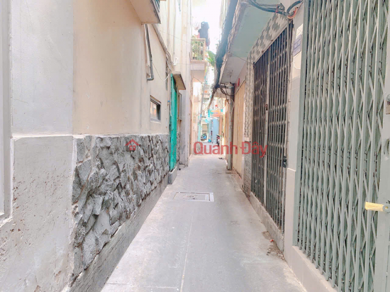 đ 4.65 Billion | HOUSE FOR SALE IN BUI VIEN AREA, DISTRICT 13-storey house, 25m wide, beautiful alley, price 4.65 billion negotiable