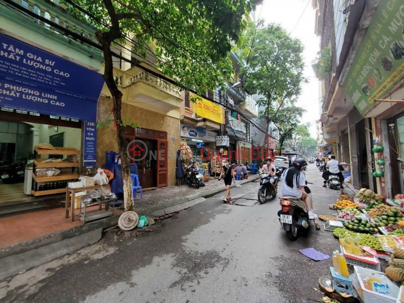 75m 5 Floors Facade 4.5m Nguyen Ngoc Vu Street, Bustling Business Day and Night. Sidewalk Football. Nice Location Sales Listings