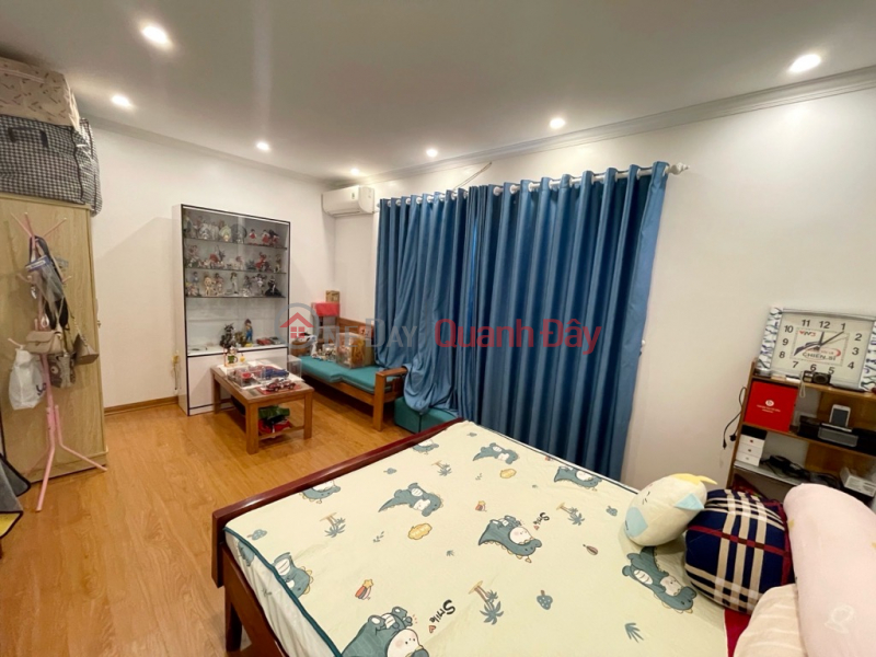 House for sale, lane 80 Hoa Lam, 30m x 5T, fully furnished, car parked at the gate, price only 3.x billion TL. Contact: 0936123469 | Vietnam, Sales, đ 3.5 Billion