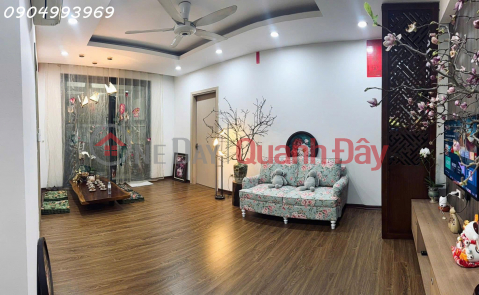 Owner selling 72m2 apartment at NO-08 Giang Bien Apartment Building, super hot price of 5.777 billion VND. _0