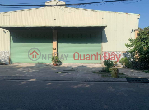 Urgent sale of full residential factory near Nguyen Tat Thanh University, District 12, 3840m2 (32x120),price 40 million\/m2, _0