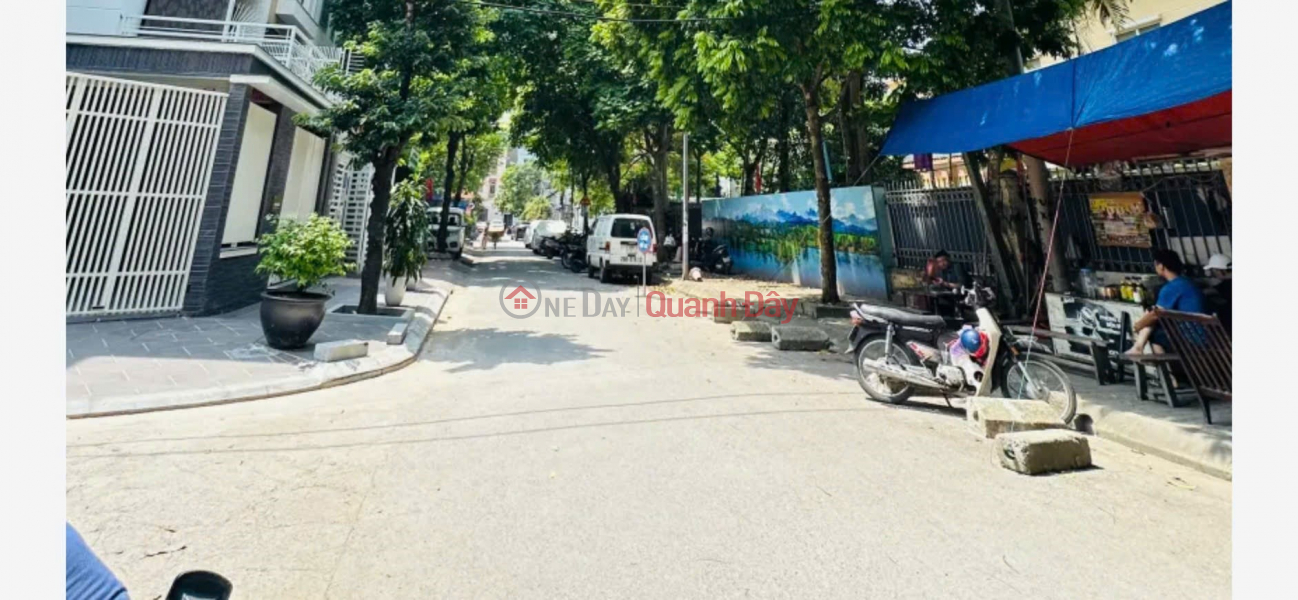 Property Search Vietnam | OneDay | Residential Sales Listings OWNER QUICKLY SELLS TOWNHOUSE IN ME TRI, NAM TU LIEM, HANOI, 120m2 - FRONTAGE 7.8M