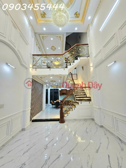 Beautiful townhouse right in, garage for high-class residential area 8m plastic alley has reduced 700 million VND _0