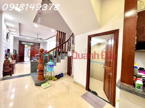 Area 72m2 - Floor Area 250m2 - 1 Living Room 5 Bedrooms - New House Move In Immediately Phu My Hung Area District 7 _0