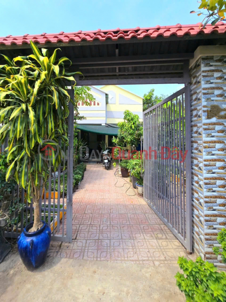 Kinh Khủng Khiếp, Nhà Dt 200m2, ngang 6, Mặt Tiền, Quận 9, Giá chỉ 2.95ty Niêm yết bán