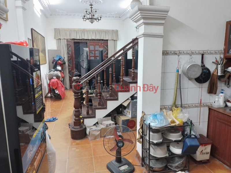 Selling private house in Phao Dai Lang 42m 4 floors 4m frontage residential house built right near the street 5 billion contact 0817606560 Vietnam Sales, ₫ 5.6 Billion