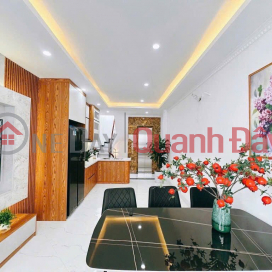 Bán nhà Trương Định 5 Tầng Thang Máy Mới Kính Koong 42m Nhỉnh 8 Tỷ _0