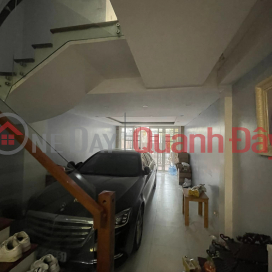 Selling a car house in Xa Dan alley, book area 54m mt: 4.5m2 by car _0