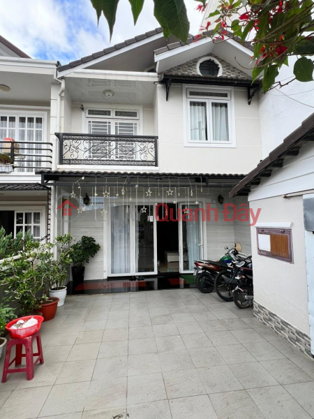 BEAUTIFUL HOUSE - GOOD PRICE - OWNER NEEDS TO SELL QUICKLY HOUSE P9, Da Lat City, Lam Dong Sales Listings
