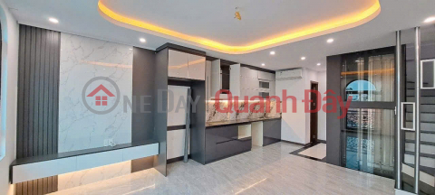 RARE OPPORTUNITY! BEAUTIFUL HOUSE IN THE CENTER OF THACH BAN LAKE – ELEVATOR – CAR PARKING AT THE GATE _0