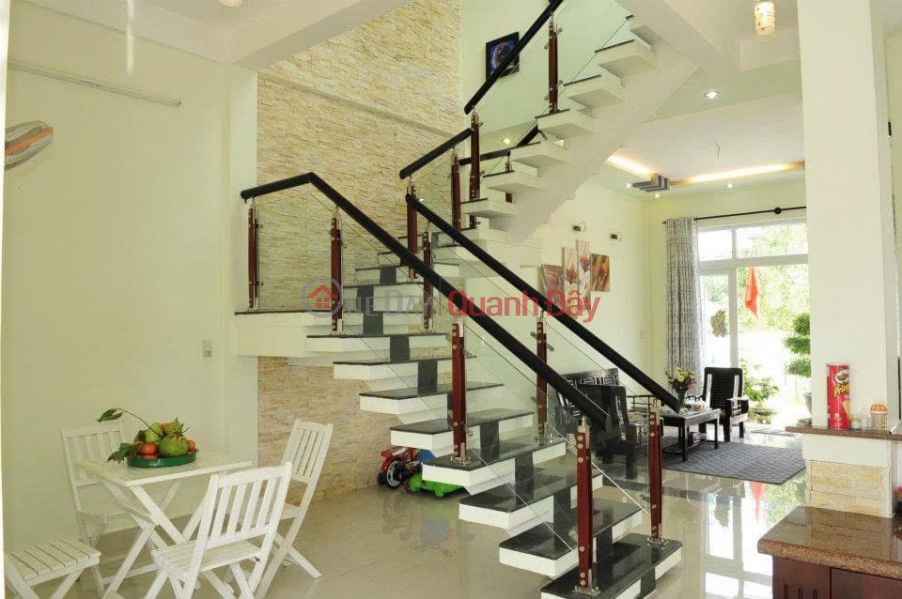 HOT HOT – URGENT SALE OF 2-STOREY HOUSE WITH FRONTAGE at Nguyen Khoa Vy, Vy Da ward, Hue city Sales Listings