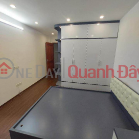NGOC LAM HOUSE FOR URGENT SALE, 46M2, 4 FLOORS, 6M9 FRONT, CENTER WITH LOTS OF AMENITIES _0