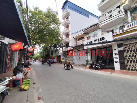 Bán nhà mặt đường Thiên Lôi - 100m 2 tầng, Giá 9.6 tỉ vị trí đẹp gần ẢEON _0