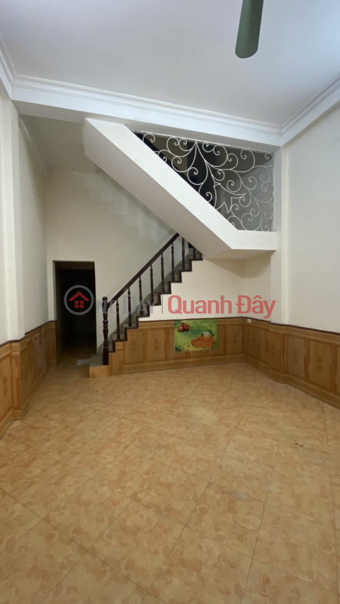 4-storey house for sale on Nguyen Dinh Hoan, Cau Giay, Subdivided Lot, Nearby Car, Area 44m, Approximately 5 Billion _0