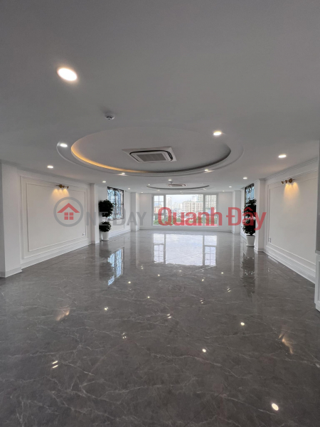 đ 36 Billion | House for sale on Nguyen Van Huyen Street, 8 Floor Building, Vip Nhat Lift, Cau Giay, Sidewalk 8m