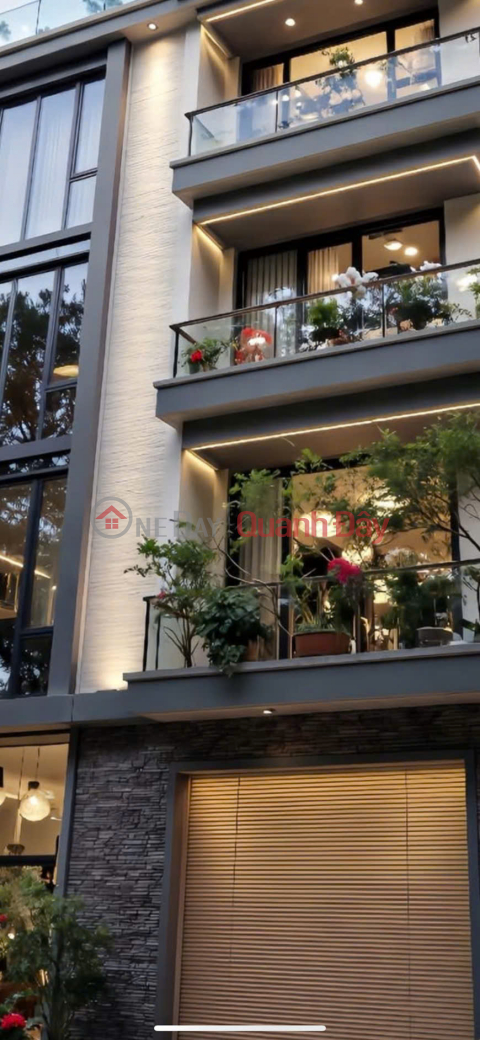 Sidewalk, lake view, open, super cool business, 2-lot subdivision, open for cars, at Chua Lang, Dong Da, 57m2, 5 floors, over 28 billion _0