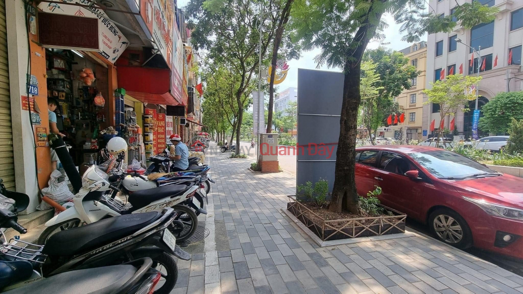 Property Search Vietnam | OneDay | Residential, Sales Listings | House for sale on Lac Long Quan Street 75m2, Front Width 6.5m, Peak Business, Price Only 17.3 Billion