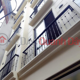 Nguyen Son House for sale, 30m, 5 floors, car parking close to the house, car bypass, more than 3 billion. _0