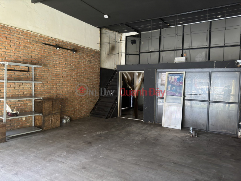 CORNER HOUSE 2 MILLIONS OF BACH DANG, 6x16m, 2 CLEAR FLOORS, Vietnam Rental đ 28 Million/ month