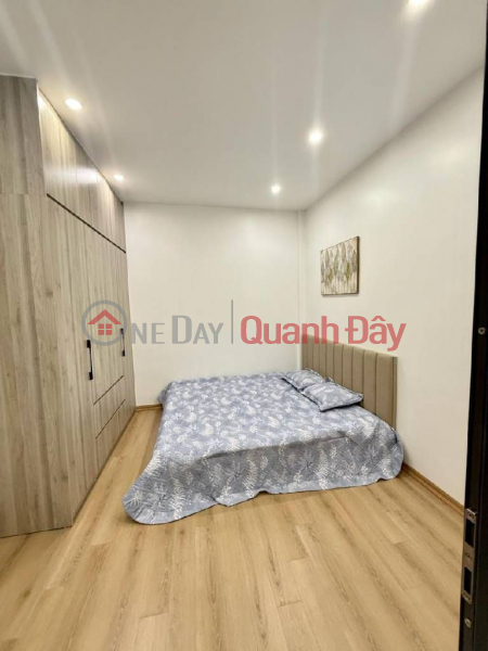 đ 11,8 tỷ, chủ cần bán nhà Vũ Tông Phan 37m 5 tầng, ô tô tránh