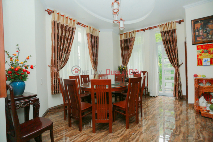 Property Search Vietnam | OneDay | Residential Rental Listings | Villa with 8 bedrooms for rent at 45 million VND on Trang Trinh Street, Da Lat, Lam Dong.