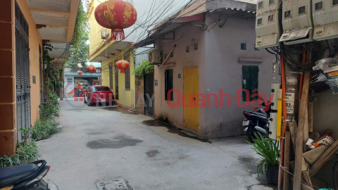 SELL 50M2, MT 7M, HOUSE C4, AVOID CAR INTO THE NORTH CENTRAL CENTRAL FROM LIEM NHANH 4 BILLION _0