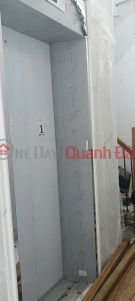 đ 5 triệu/ tháng, CHÍNH CHỦ E CÓ PHÒNG KHÉP KÍN CHO THUÊ TẠI PHỐ TRIỀU KHÚC, DIỆN TÍCH 30M2, FULL ĐỒ, CÓ CẦU THANG MÁY, GIÁ