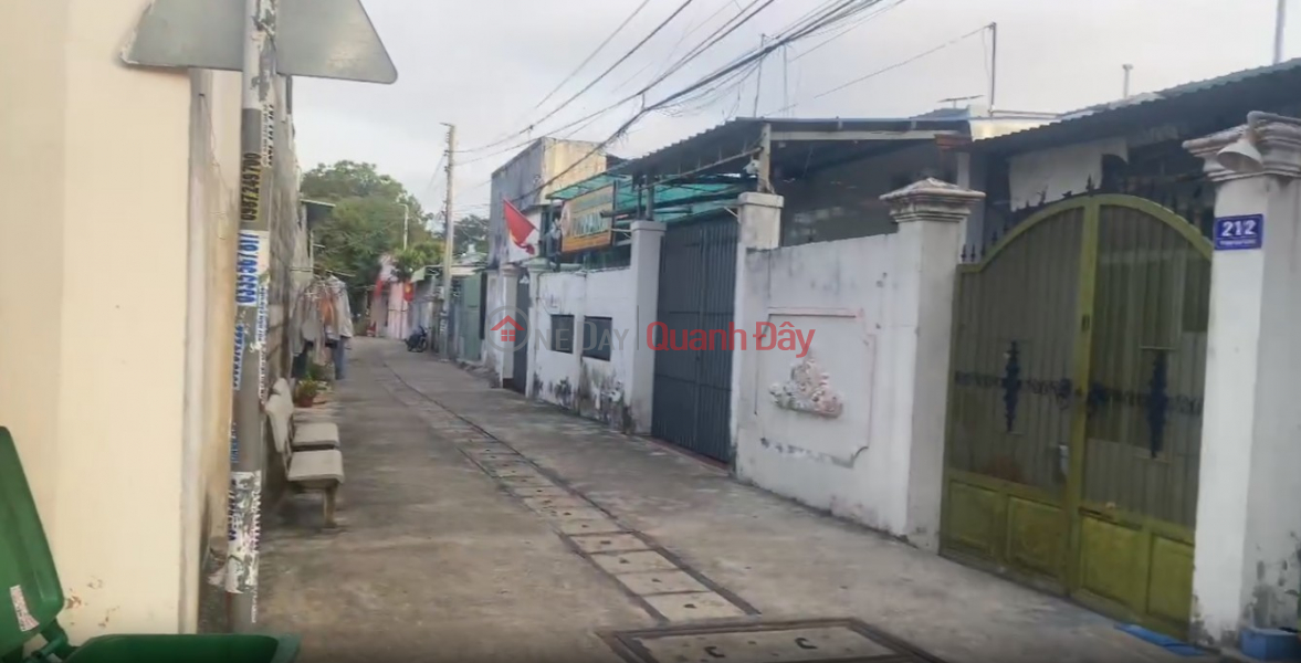 Owner selling house and land in a prime location - Pham Van Dong Street, Vung Tau - 100.3m2 - car access to the house - only 1.95 billion VND Sales Listings