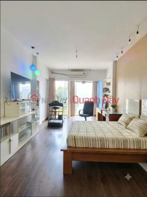 Giá tốt ngã tư Thủ Đức - Nhà 3 tầng 80m2, ô tô đậu cửa, sổ vuông A4, chỉ 5,9 tỷ, đáng xem _0