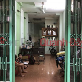 The owner rents a house at 676\/6 Vo Van Kiet Street, Ward 1, District 5, Ho Chi Minh City _0