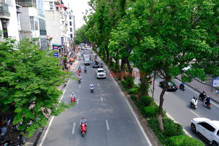 House for sale in Lang, Dong Da, three-wheeled alley, near the street, 77m2, 4 floors, frontage 4.4m, only 19.1 billion Sales Listings
