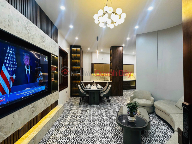 SIÊU PHẨM HOÀNG MAI - Nội thất hoàng gia - Ô tô ngủ trong nhà - Giá 14 đồng x tiểu học Niêm yết bán