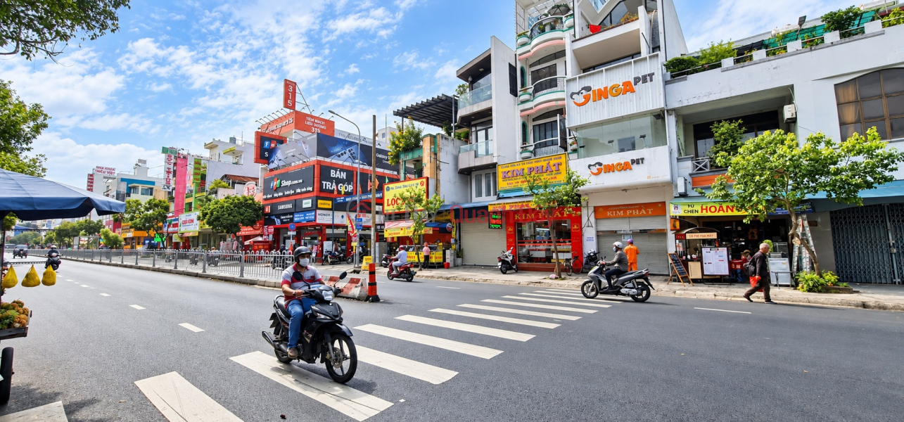 Property Search Vietnam | OneDay | Residential, Rental Listings House for rent on Nguyen Son Street, 80m², 4 floors - right at the roundabout - opposite the food court and branded shops.
