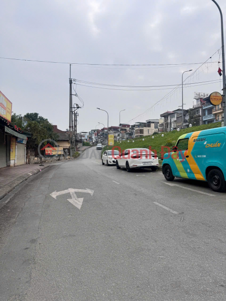BEAUTIFUL HOUSE FOR SALE, BUILT BY RESIDENTS, LOCATED ON A CORNER LOT WITH CAR ACCESS, 85M2 X 5 FLOORS, PRICE 22.3 BILLION VND. LONG BIEN - HANOI., Vietnam | Sales | đ 22.3 Billion