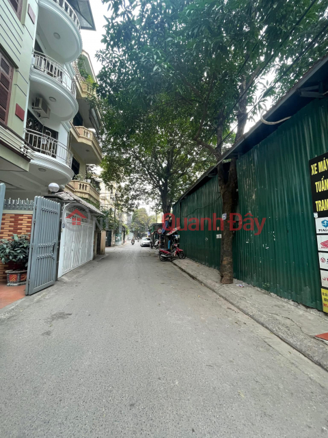 75m 5m frontage, slightly 20 billion, 2-bedroom house with lots of cars parked day and night, Tran Quoc Hoan Cau Giay street. Medium Housing _0